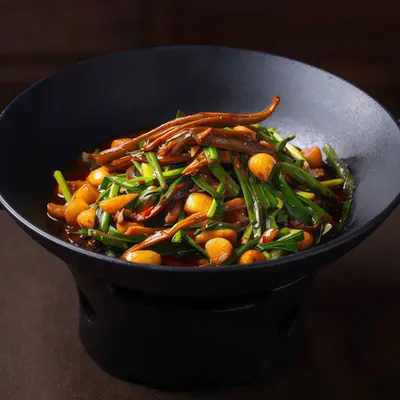 Stir-fry Shredded Eel with Yuxi Sauce