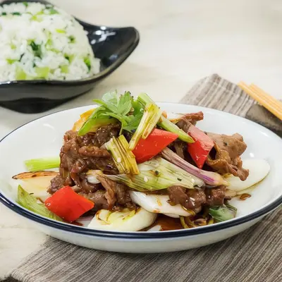 Stir-Fried Beef and Leeks