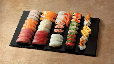 sen-ryo Special Sushi Platter (42 pcs)