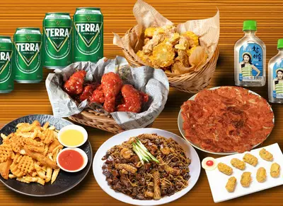 Boneless Chicken Combo For 4