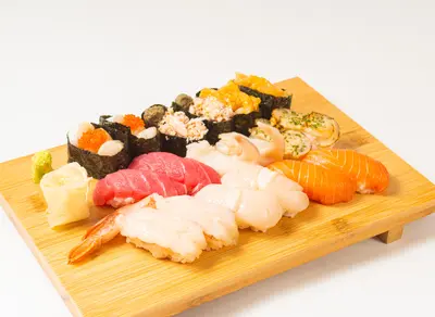 Seafood Specialty Sushi B (18 pieces)