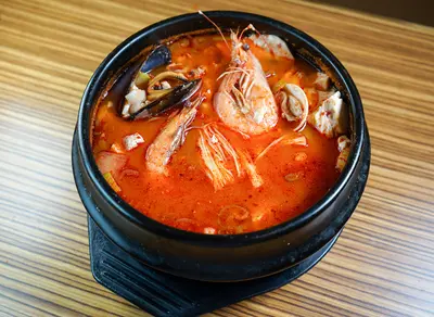 Korean Spicy Seafood Soup